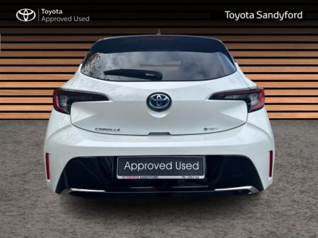 2025 Toyota Corolla LUNA SPORT HATCHBACK // AIR CON // BLUETOOTH // REAR CAMERA // FULL WARRANTY €33,745