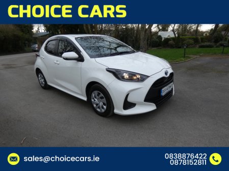 2020 Toyota Yaris - thumbnail 1