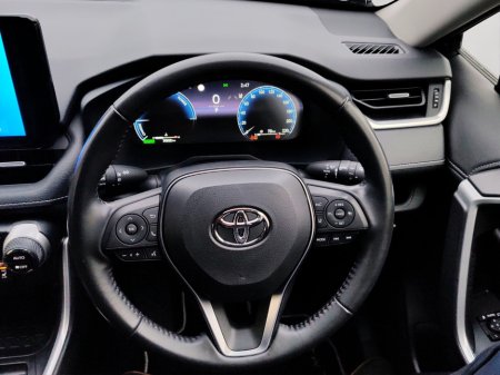 2023 Toyota Rav4 2.5 Hybrid Sol 2WD €38,950 thumbnail
