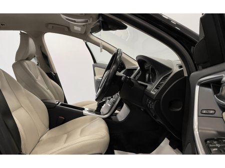 2016 Volvo XC60 D4 FWD SE 5DR €14,950 thumbnail