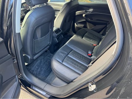 2022 Audi e-tron 55 TECHNIK QUATTRO 300kw  95kWh//LOW MILEAGE//AUDI HISTORY//LOVELY CONDITION//SIMI AND AA DEALER €32,950 thumbnail