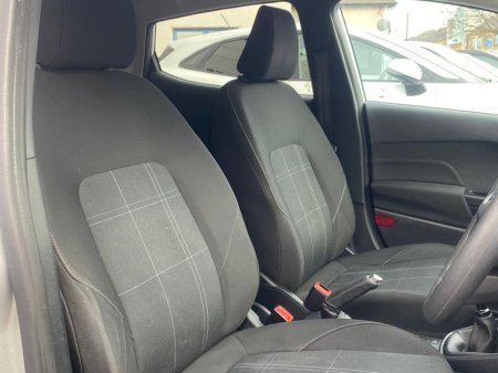 2021 Ford Fiesta - thumbnail 14