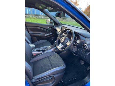 2023 Nissan Juke 1.6 HYB SV PREMIUM MY23.5 4DR €25,500 thumbnail