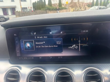 2019 Mercedes-Benz E Class - thumbnail 3