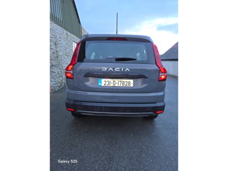 2023 Dacia Jogger TCe 110 Expression €16,950 thumbnail