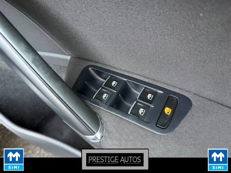 2016 Volkswagen Golf 1.4 HIGHLINE AUTO ESTATE *CAR ID 36* €12,950 thumbnail