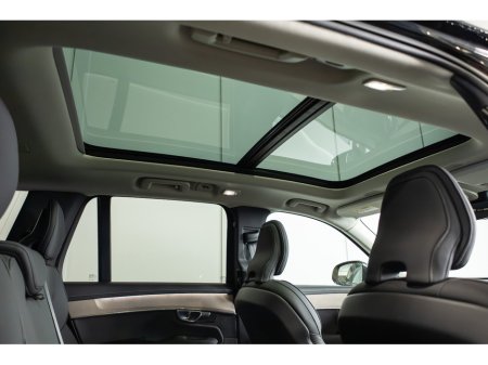 2025 Volvo XC90 T8 PHEV 455hp Plus (Dark Theme) €78,950 thumbnail