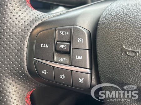 2023 Ford Focus ST-LINE 1.0T 125PS €24,950 thumbnail