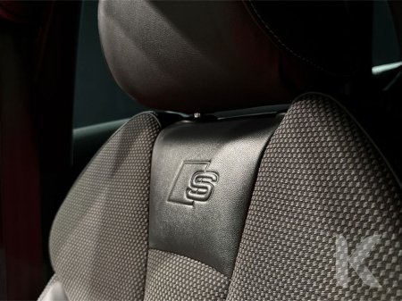 2020 Audi A3 1.4 AUTOMATIC - S-LINE - ALLOY WHEELS - MULTI FUNCTION STEERING WHEEL - CRUISE CONTROL - ELECTRIC SEATS - HEATED SEATS - REVERSE CAMERA €25,950 thumbnail