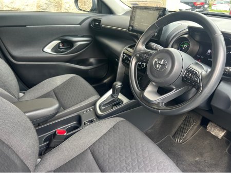 2023 Toyota Yaris Cross - thumbnail 12