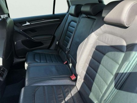 2017 Volkswagen Golf - thumbnail 10