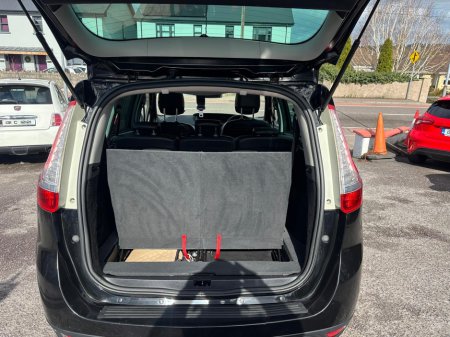 2015 Renault Grand Scenic - thumbnail 10