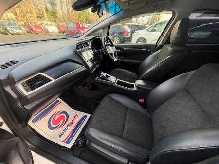 2015 Honda Fit  €10,999 thumbnail