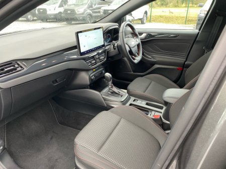 2025 Ford Focus - thumbnail 7