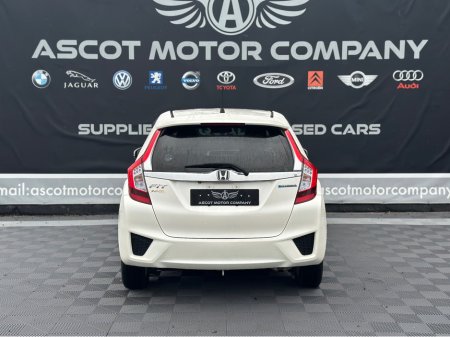 2014 Honda Fit Automatic €9,250 thumbnail