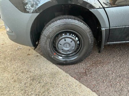 2026 Mercedes-Benz Sprinter 319 MWB HIGH ROOF SELECT AUTO 190BHP thumbnail