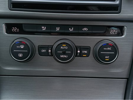 2016 Volkswagen Golf ( 162 REG 1.2 TSI COMFORTLINE PRIVACY GLASS REV CAMERA ALLOYS STUNNING CAR LOW TAX BAND ` €13,950 thumbnail