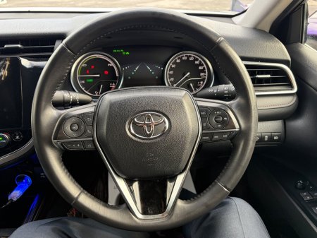 2018 Toyota Camry - thumbnail 9