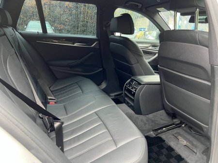 2019 BMW 5 Series - thumbnail 8