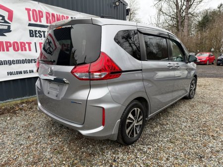 2016 Honda Freed  €13,999