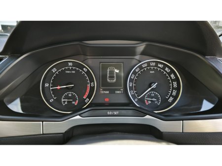 2015 Skoda Superb - thumbnail 25