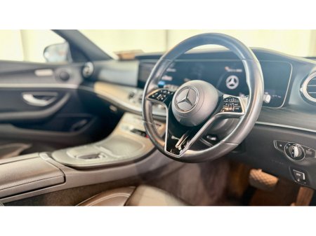 2023 Mercedes-Benz E Class - thumbnail 3