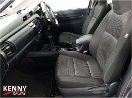 2022 Toyota Hilux 2.4 DLX SINGLE CAB 2DR €31,990 thumbnail