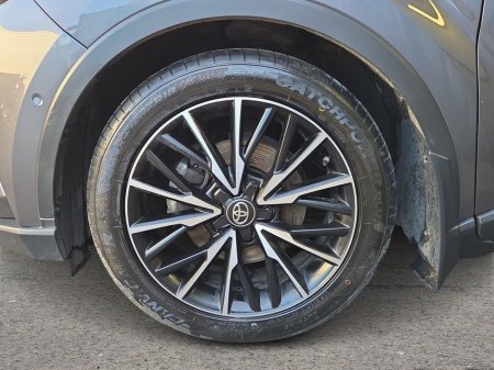 2020 Toyota C-HR - thumbnail 4