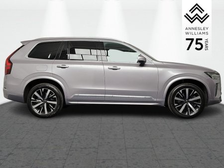 2025 Volvo XC90 - thumbnail 10