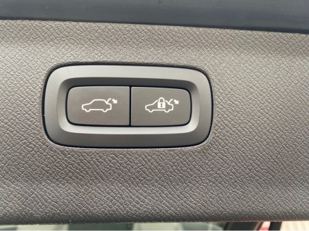 2023 Volvo XC90 - thumbnail 27