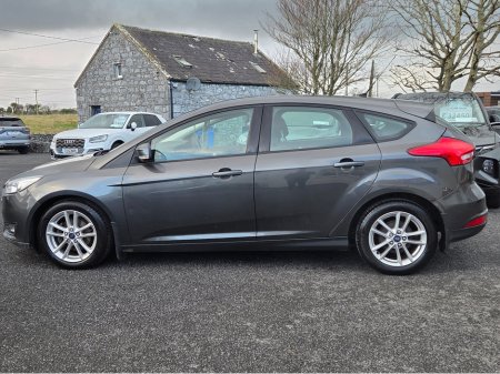 2017 Ford Focus STYLE 1.5 TD 95PS 6SPEED 4 4DR €12,950 thumbnail