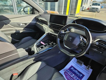 2023 Peugeot 3008 - thumbnail 15