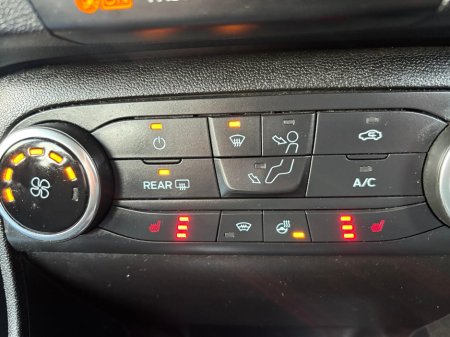 2019 Ford Fiesta TITANIUM 1.10 85PS 5SPEED 4DR €12,950 thumbnail