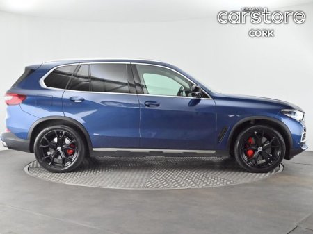 2021 BMW X5 xDrive45e xLine €53,880