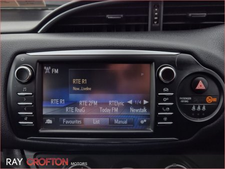 2019 Toyota Yaris - thumbnail 12