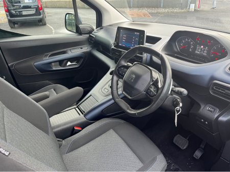 2021 Peugeot Rifter 1.2 Petrol Auto Wheelchair Accessible SWB €24,950 thumbnail