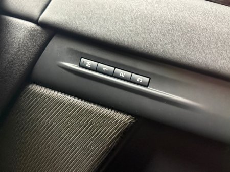 2024 Land Rover Range Rover Evoque HSE DYNAMIC P300E *HUGE SPEC* €52,990 thumbnail