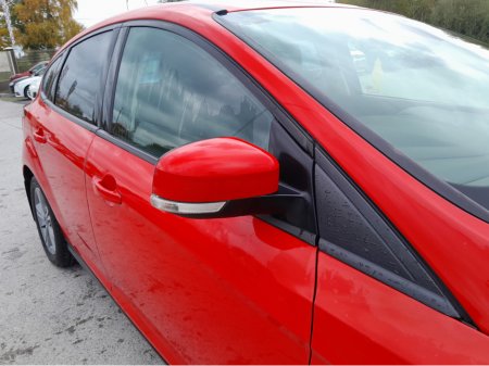 2015 Ford Focus 2014MY EDITION 1.6 95PS 4DR €8,950 thumbnail