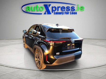 2022 Toyota Yaris Cross 1.5 HYBRID G Only 7000 Miles €26,995 thumbnail