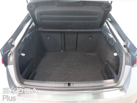 2023 Skoda Octavia - thumbnail 10