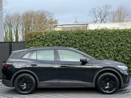 2023 Volkswagen ID.4 LIFE 77KWH // APPLE CARPLAY/ANDROID AUTO // REVERSE CAMERA // HEATED MULTIFUNCTION STEERING WHEEL €20,950 thumbnail