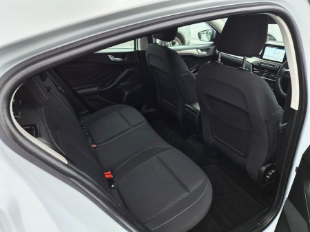 2019 Ford Focus - thumbnail 8