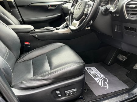 2017 Lexus NX 300 h HYBRID FWD EXECUTIVE AUTO LEATHER €26,900 thumbnail