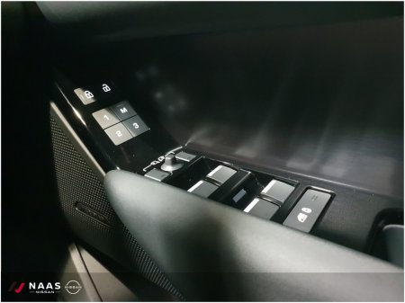 2025 Land Rover Range Rover Velar DYNAMIC SE PHEV €73,945 thumbnail