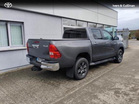 2021 Toyota Hilux - thumbnail 3