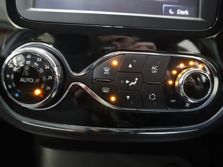 2015 Renault Captur *109* INTENSE 1.5 DCI 90 4DR €8,950 thumbnail