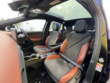 2022 Volkswagen ID.5 PRO FAMILY 77KWH // PANORAMIC SUNROOF // 20