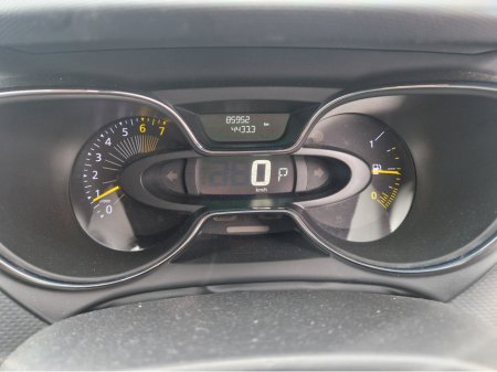 2015 Renault Captur DYNAMIQUE 1.2 PETROL AUTOMATIC 5DR €10,950