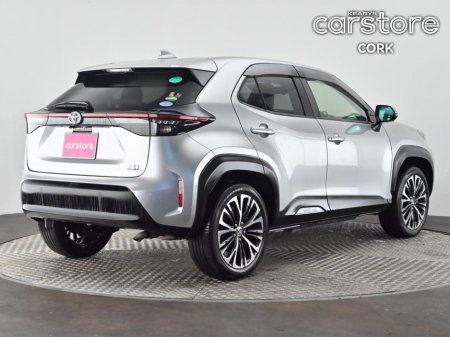 2021 Toyota Yaris Cross 1.5 Hybrid CVT Luna Sport thumbnail