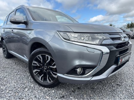 2016 Mitsubishi Outlander - thumbnail 8